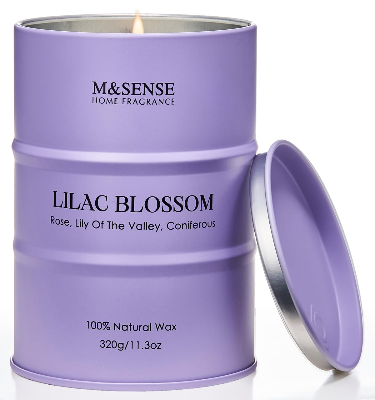 Bougie M&SENSE Lilas en fleur dans un emballage cadeau élégant.