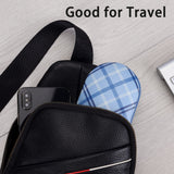 Étui Muf durable avec intérieur doux et anti-rayures bleu plaid.