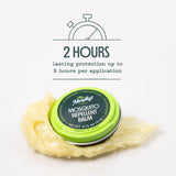 Baume Murphy's Naturals stick portable — utilisation ciblée lors d’activités extérieures.