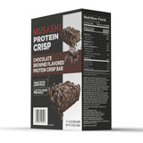 Barre Musashi Protein Crisp Bar en déplacement, parfaite comme en-cas nomade.