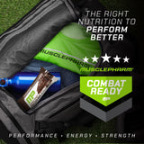 Barre MusclePharm Combat Sport chocolat gâteau, plaisir efficace pendant le sport et au bureau.