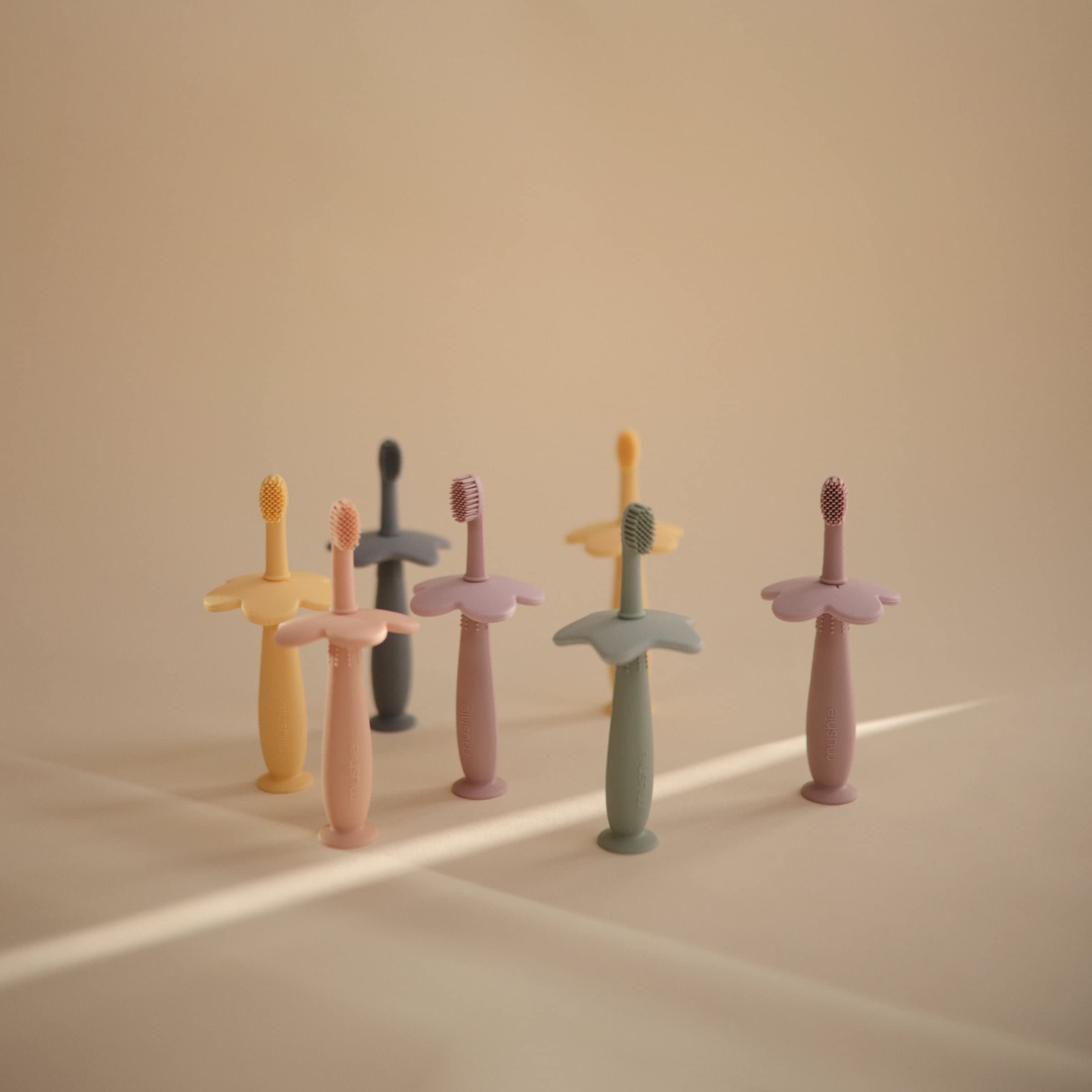 Poils en silicone ultra-doux pour gencives sensibles.