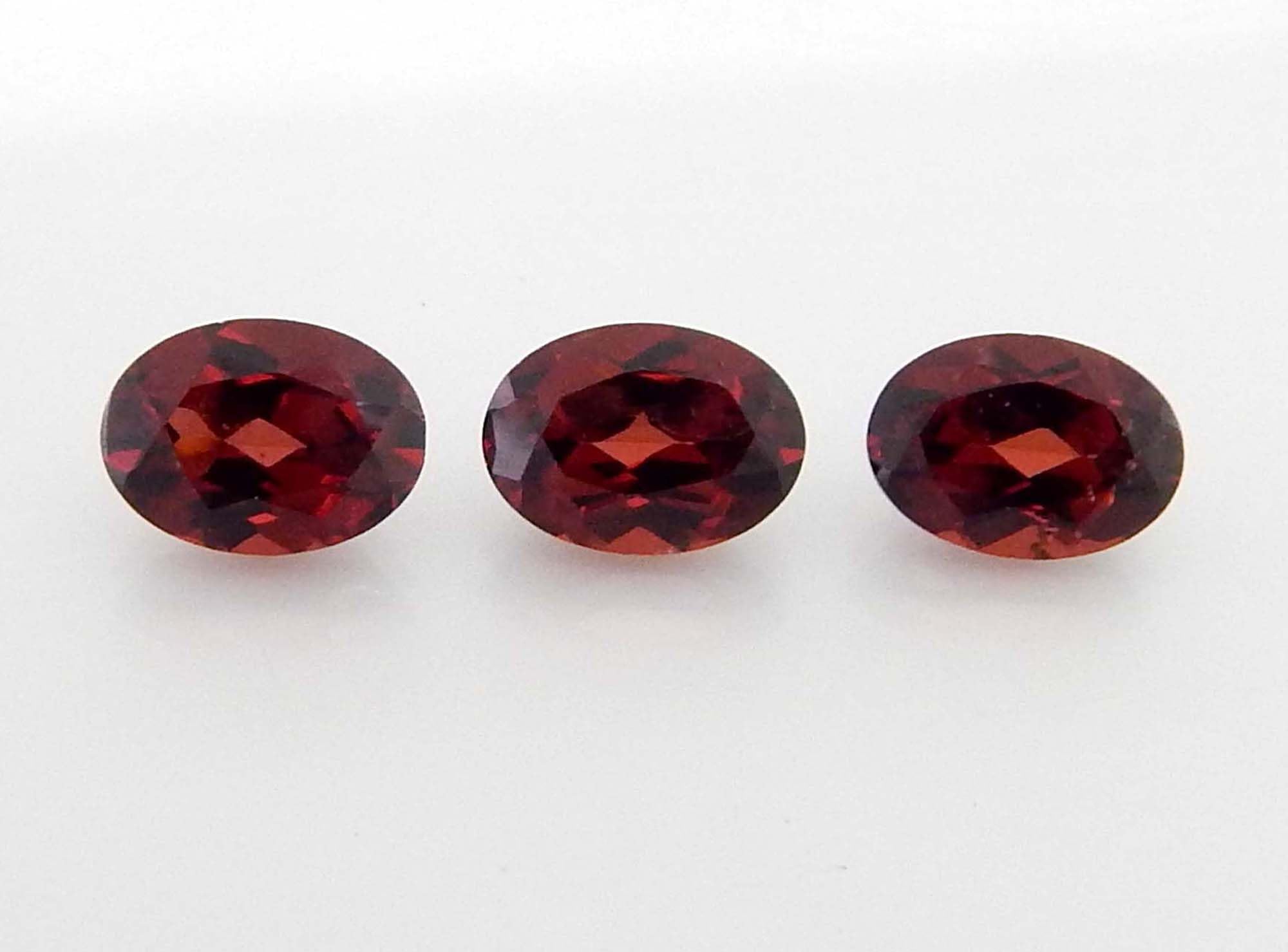 Myhealingworld Garnet oval 5x7mm, ensemble de 3 pierres, parfait pour créations personnalisées.