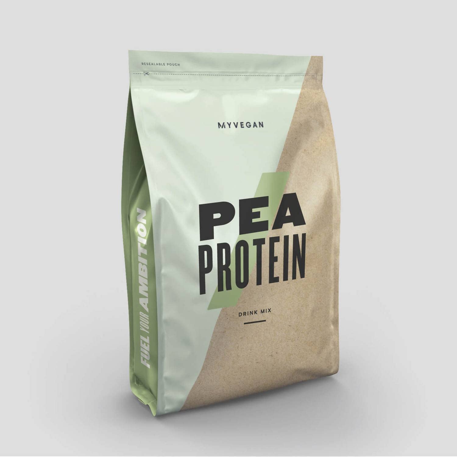 Myprotein MYVEGAN Poudre Isolate Pois Mocha dans un mélangeur, préparation pratique.