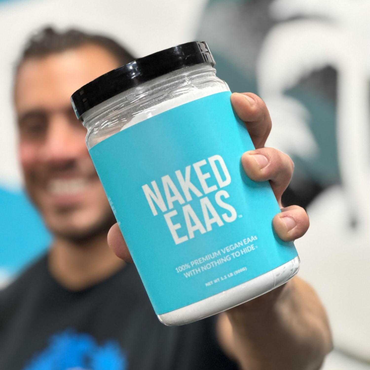 NAKED EAAs saveur fraise citronnade, mélange facile et dissolution rapide.
