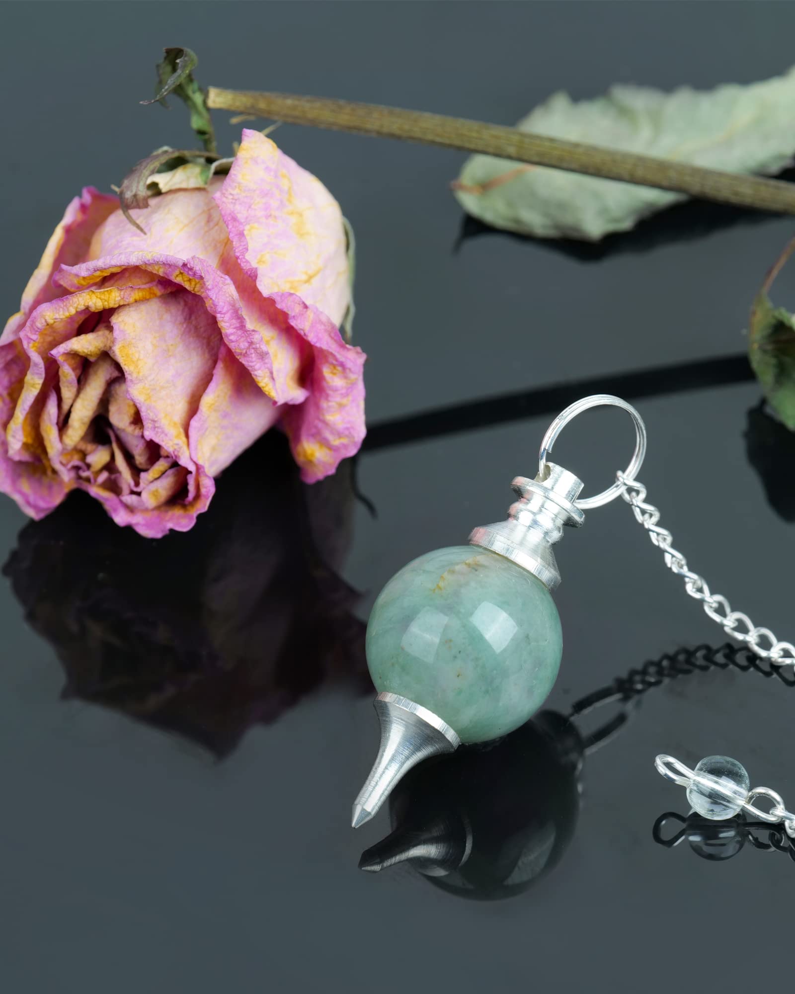 Cadeau cristal Naribabu en aventurine, idée cadeau spirituel pour amateurs de cristaux.