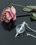 Pendule Naribabu quartz clair, cadeau spirituel pour Reiki et méditation.