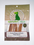 Aperçu de l'emballage Natural Value, texture molle patate douce et canard, récompenses régulières.