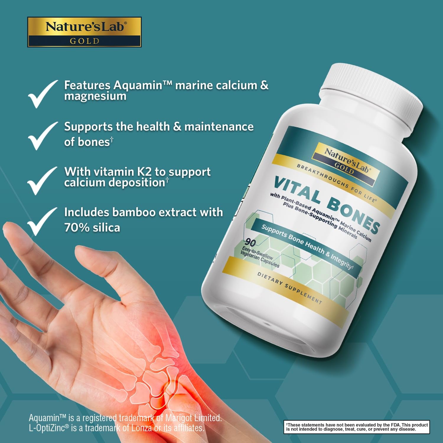 Gélules Nature's Lab Gold Vital Bones dans la paume, prise quotidienne