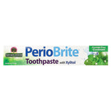 Nature's Answer PerioBrite dentifrice tube prêt à l’emploi pour un brossage frais.