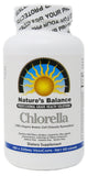Nature's Balance Chlorella Pyrenoidosa, bouteille, pratique pour une consommation quotidienne en complément végétal.
