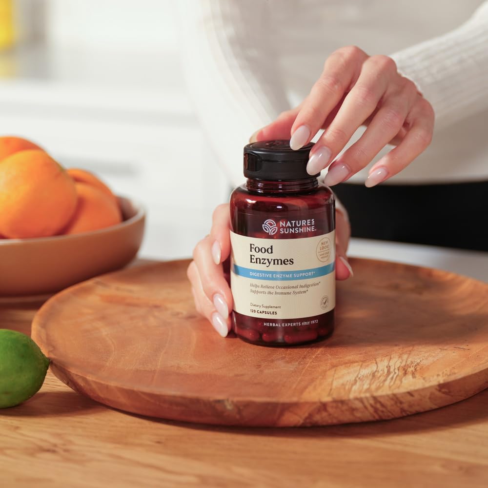 Nature's Sunshine – enzymes digestifs décomposant graisses, glucides et protéines pour absorption.