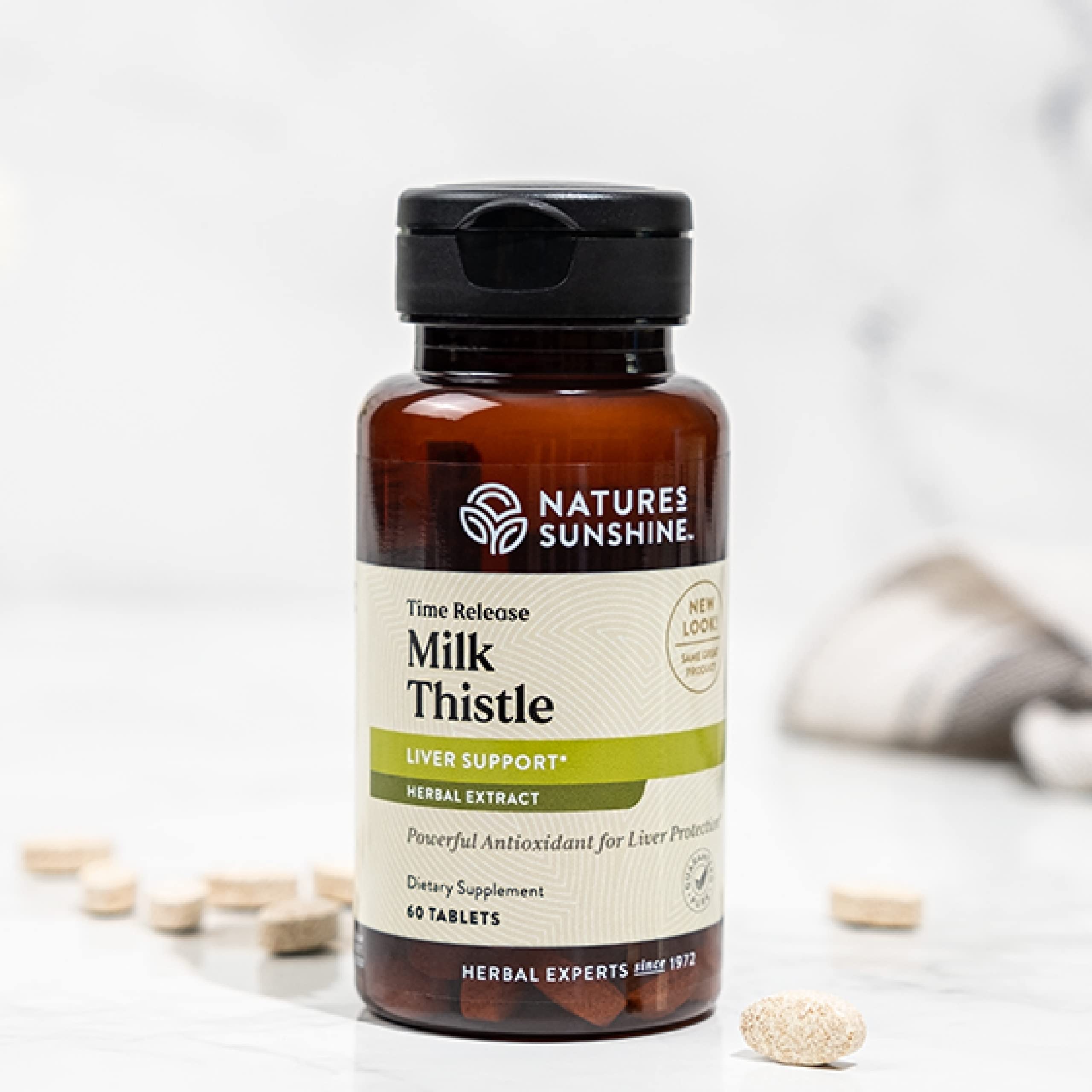 Milk Thistle T/R de Nature's Sunshine – Étui élégant facilitant une routine quotidienne.