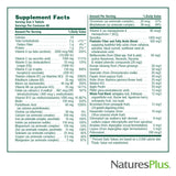 Source of Life de NaturesPlus: tablette près d’un verre illustrant usage quotidien sain.
