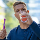 Emporter NutraGeeks en plein air pour hydratation pratique.