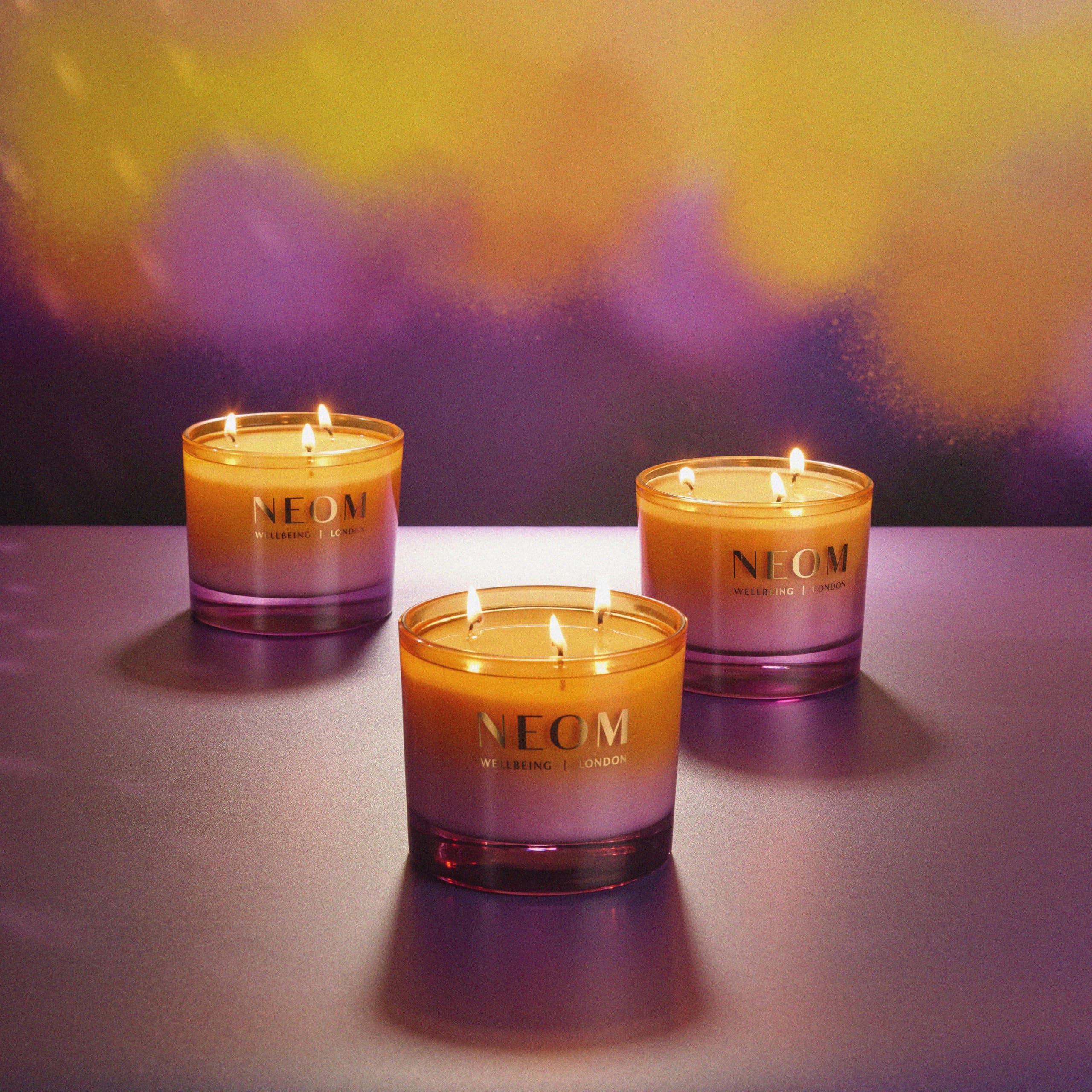 NEOM Cosy Nights parfum santal et encens pour une atmosphère apaisante.