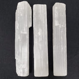 New Age Imports, Inc. baton sélénite 4 pouces, parfait pour méditation et protection intérieure.