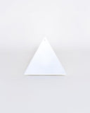Luxor Mini, pyramide-design, éclairage élégant et fonctionnel sur le bureau