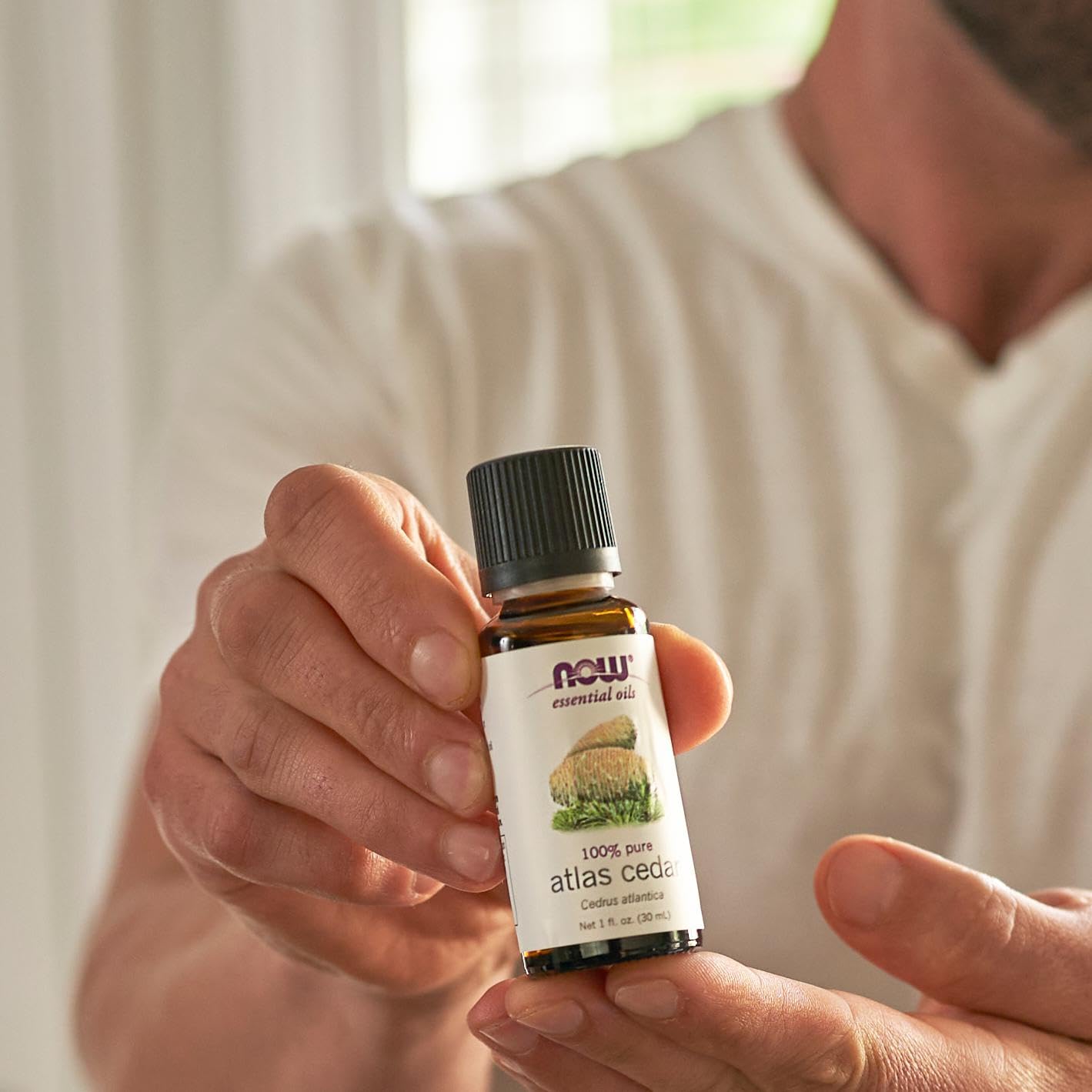 NOW Foods Atlas Cedar Oil – parfum d’intérieur naturel, remplace les aérosols toxiques.