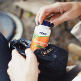 NOW Foods certification GMP, badge visible garantissant le contrôle qualité