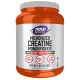 NOW Foods Créatine micronisée dans un verre d'eau, soutien potentiellement l'énergie rapide.