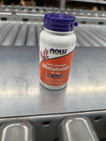 Gélules véganes NOW Foods Mélatonine Force Max 10 mg, formulation simple pour la routine nocturne.