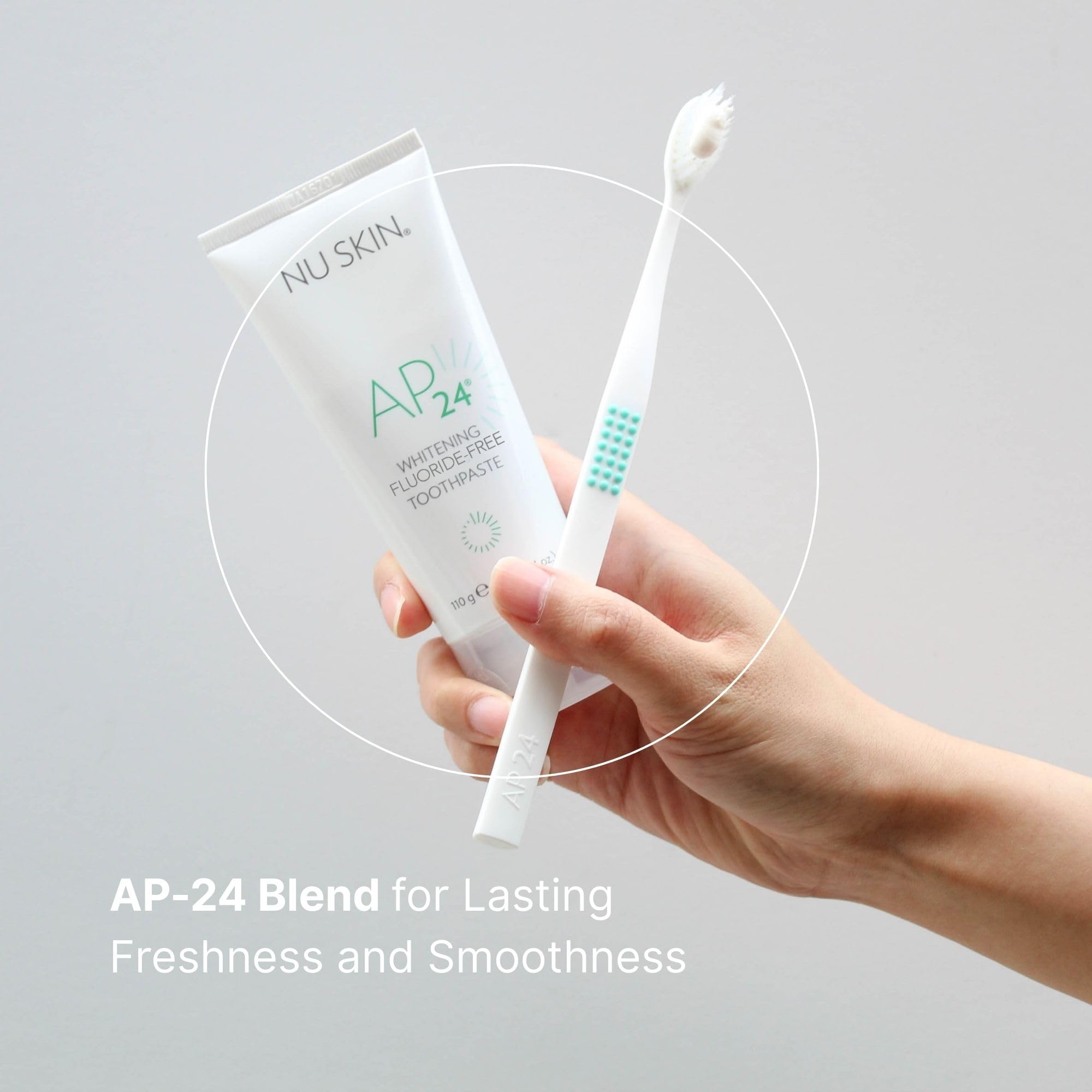 Nu Skin AP24: réduction des taches de surface par un brossage délicat.