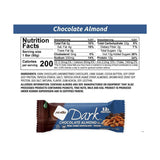 Barre NuGo chocolat noir amande sel mer, croquant d'amandes et fini salé.