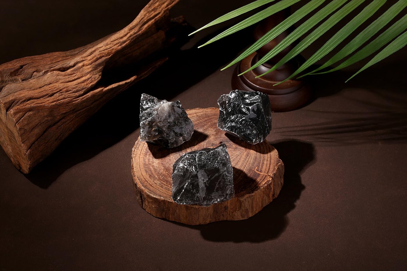 NUKAYAI quartz fumé brut – utile pour méditation et yoga à domicile.