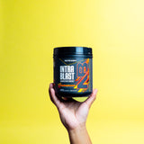 NutraBio Intra Blast verre eau: mélange frais et rapide.