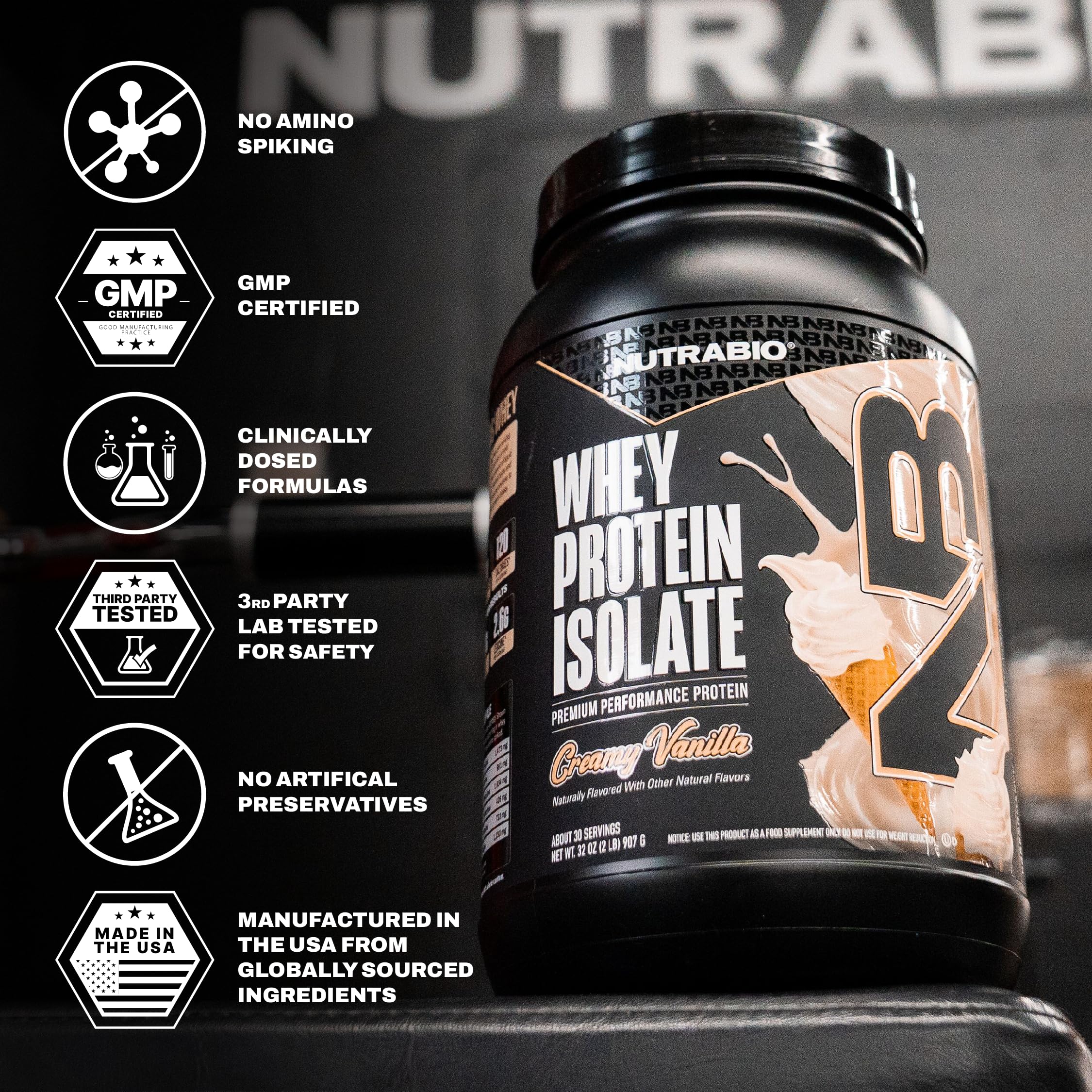 Étiquette NutraBio whey isolate montre protéines complètes et faible teneur en glucides.