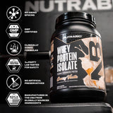 Étiquette NutraBio whey isolate montre protéines complètes et faible teneur en glucides.