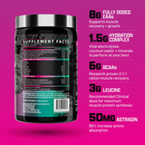 Nutrex Research EAA Hydration: verre avec glaçons montrant une boisson rafraîchissante.