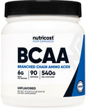 Nutricost BCAA poudre; bouteille ouverte prête pour l’entraînement pré-workout.