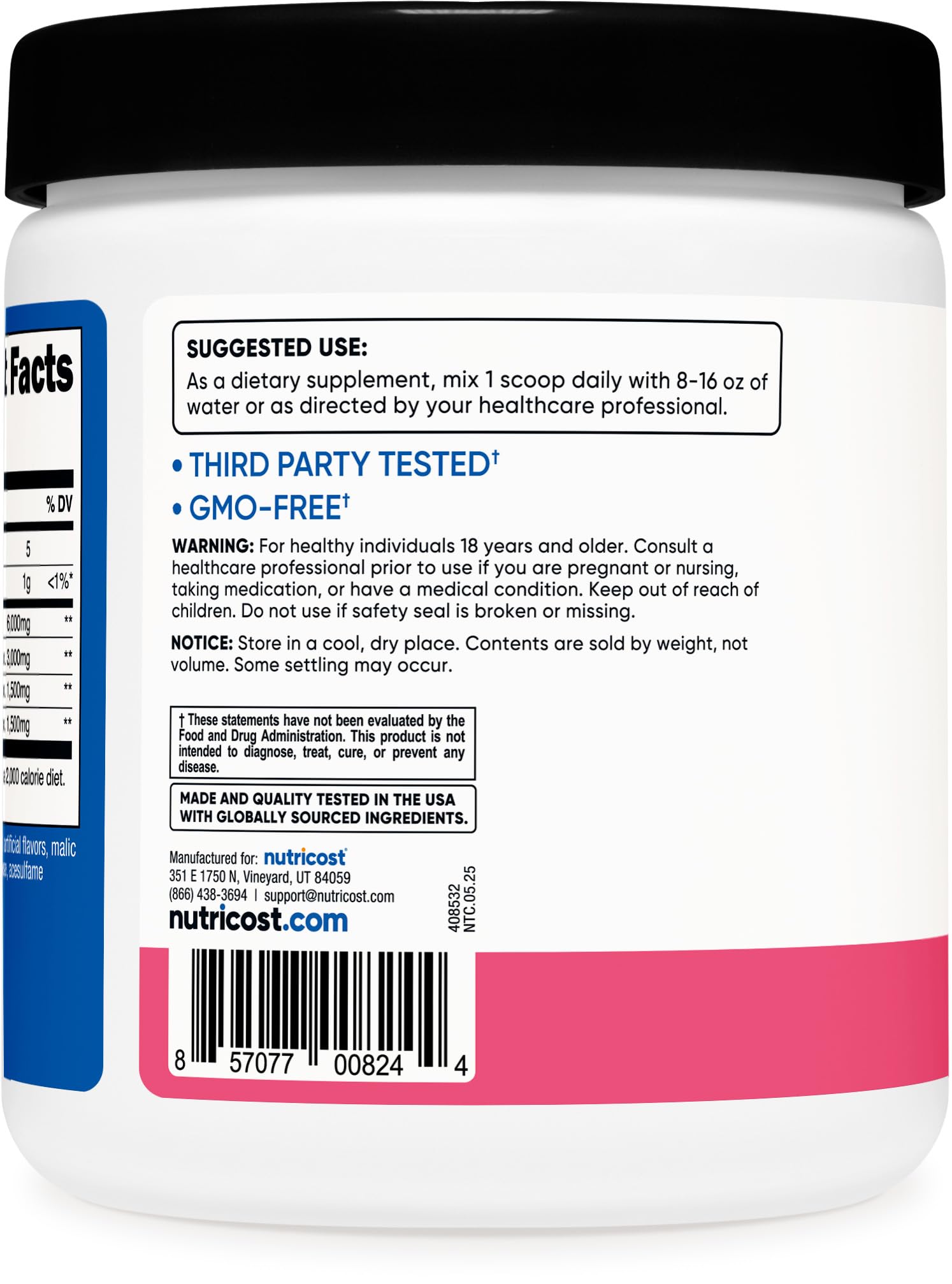 Nutricost BCAA poudre — gobelet sportif facilitant le mélange.