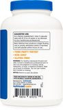 Capsules Nutricost Beta-Alanine sur cuillère, préparation rapide avant l'entraînement.