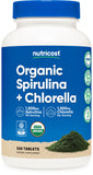 Nutricost Spiruline et Chlorelle — bouteille de 360 comprimés pour deux mois.