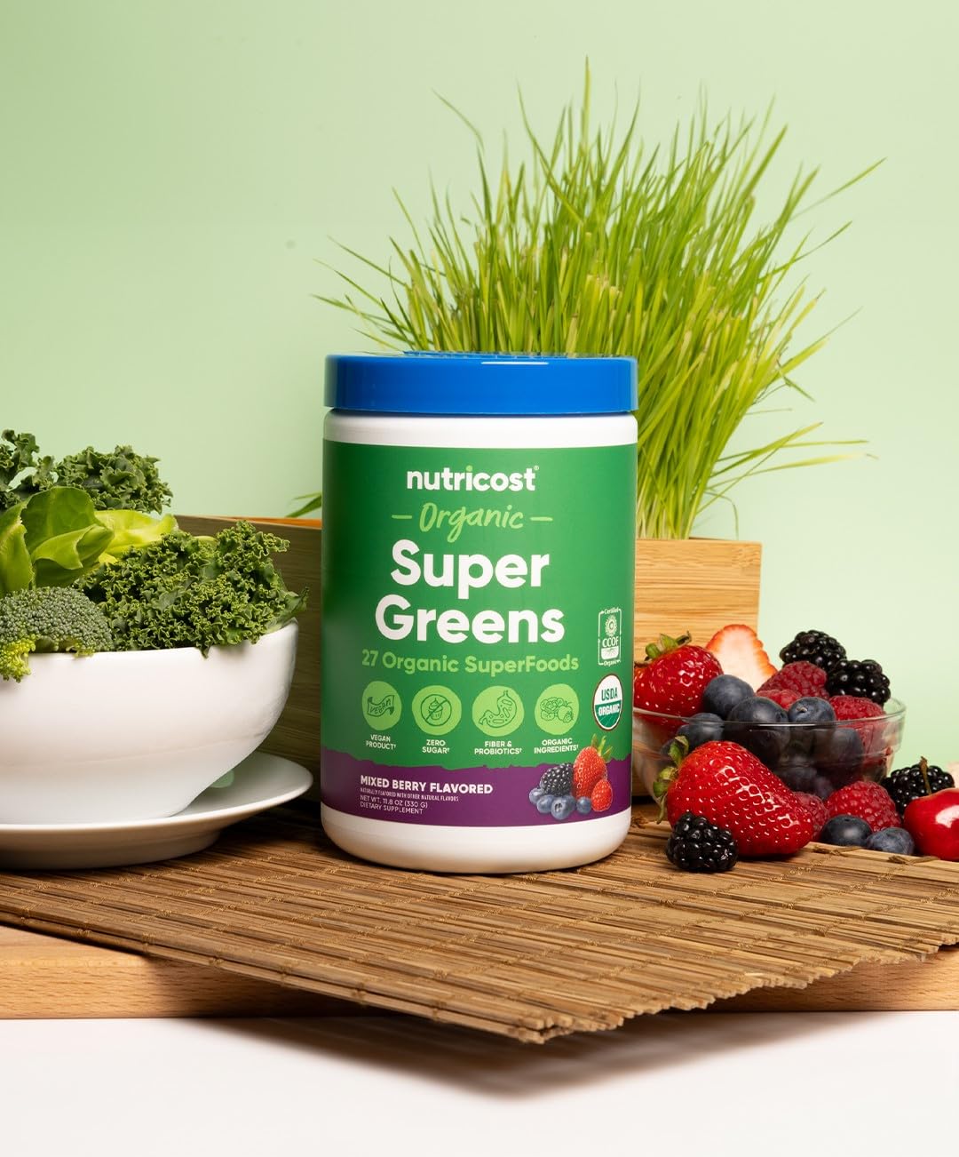 Nutricost Poudre Bio Super Aliments Verts avec cuillère doseuse pour doser facilement