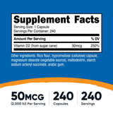 Détail des gélules Nutricost Vitamine D2 et leur texture facile à avaler.
