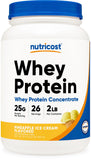 Nutricost Whey Protein Pineapple en bouteille : shake rafraîchissant après l'entraînement.