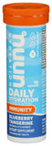 Préparation eau Nuun Immunity, parfum fruité myrtille mandarine pour une boisson revitalisante.