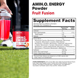 Optimum Nutrition Amino Energy – main tenant le produit, idéal pour une séance concentrée