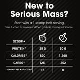 Optimum Nutrition Serious Mass – shaker en train de verser le shake prêt à boire