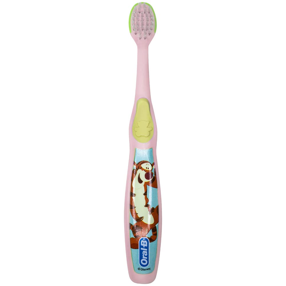 Oral-B Baby poignee anti-glisse facilite le brossage par les parents.