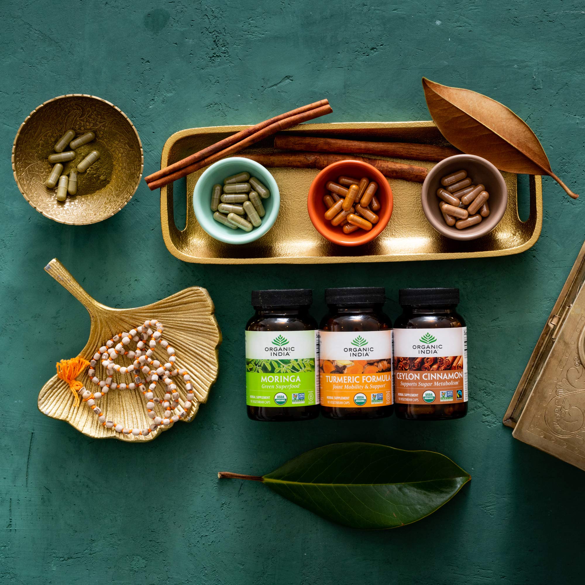 ORGANIC INDIA Cannelle de Ceylan - bouteille et logo bio, certifiée USDA et kasher.