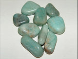 Pachamama Essentials Amazonite gros plan, texture naturelle et énergie reposante.