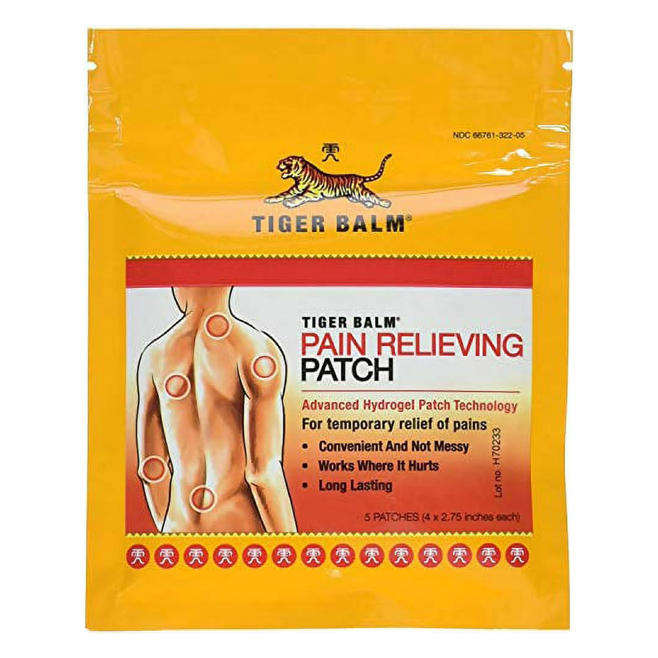 Pansement Tiger Balm sur le genou pour confort quotidien.