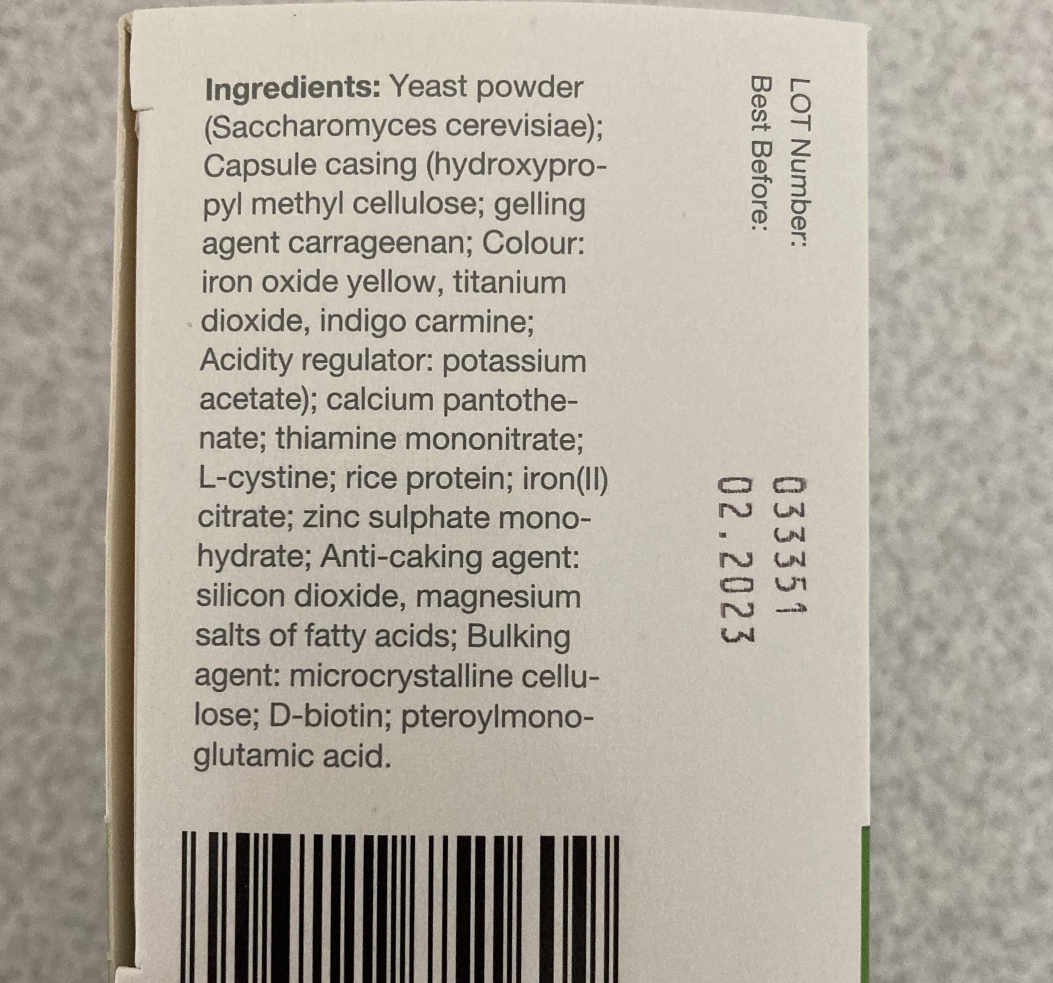 Pantogar: cheveux plus fermes et élastiques grâce à la formule.