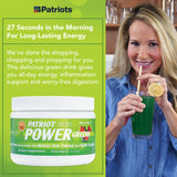 Patriot Power Greens poudre verte pour des shakes pratiques et sains.