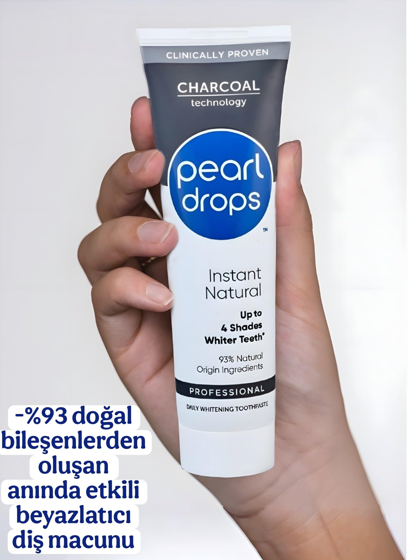 Arôme frais Pearl Drops Charbon Actif Blanc Instant rend le brossage agréable.